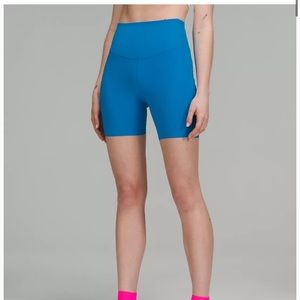 Base Pace Ribbed High-Rise Short 6"